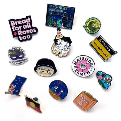 Beli Grosir Logo Disesuaikan Berkualitas Tinggi Lembut Lapel Lapel Pin Metal Badge dengan Ketebalan 1,5mm online manufacture