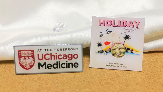 Beli Custom Lapel Pin and Metal Badge with 2D/3D Design Epoxy Coating and Zinc Alloy Material online manufacture