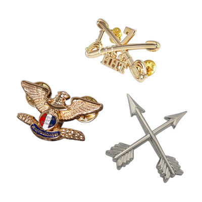 Kualitas tinggi Souvenir Custom Logo Logam Metal Hard Enamel Badge Fashion Jersey Dekoratif Lapel Pin untuk Pakaian