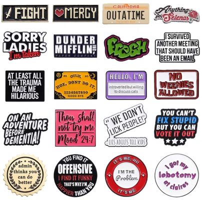 Harga yang bagus Custom Hard Enamel Lapel Pin dengan Zinc Alloy dan Logo Pribadi untuk Branding on line