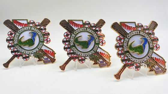 Custom 1.5in Soft Enamel Lapel Pins untuk Branding