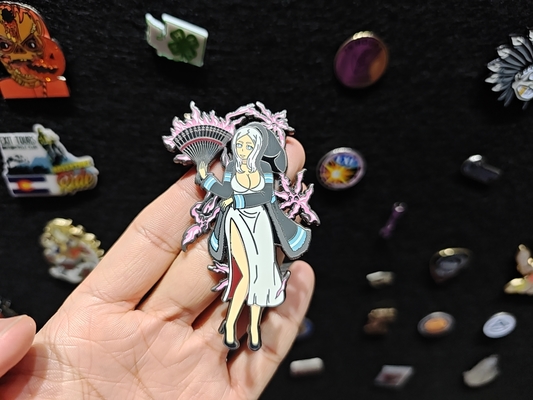 Pin Kerah Kustom untuk Identifikasi Organisasi - Pilihan Desain 2D/3D