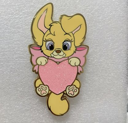 Harga yang bagus Pin Kerah Enamel Lunak 1,5 Inci Pin Lencana Paduan Seng Kustom untuk Branding dan Identitas on line