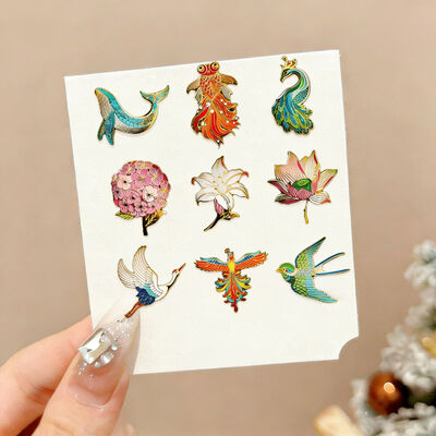 Harga yang bagus Pin Kerah Kustom Grosir – Produsen Cina – Kerajinan Logam Kosong dengan Enamel Lunak/Keras & Desain Kartun on line