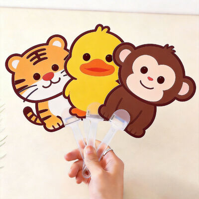 Harga yang bagus Pesan kipas tangan PP atau akrilik cetak khusus dengan logo Anda untuk iklan dan promosi. on line