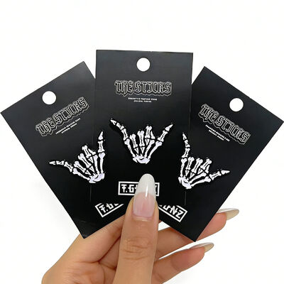 Harga yang bagus Buat pin enamel berkilau Anda sendiri dengan hasil akhir lembut atau keras, cetak UV, dan desain kartun menggemaskan. on line