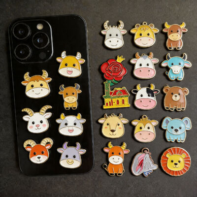 Stiker enamel lembut terukir Arab kustom dan lencana kota untuk dekorasi ponsel dan hadiah budaya.