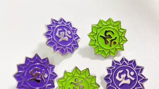 Solusi Branding Pin Enamel Kustom